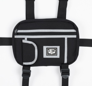 REFLECTIVE CHEST RIG BAG IN BLACK